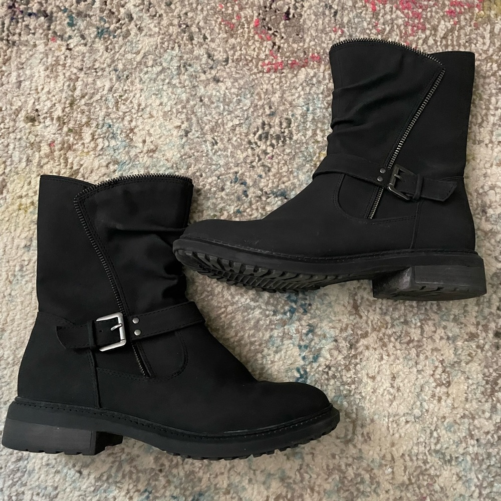 SO® Burmilla Women's black  Moto Ankle Boots size 10